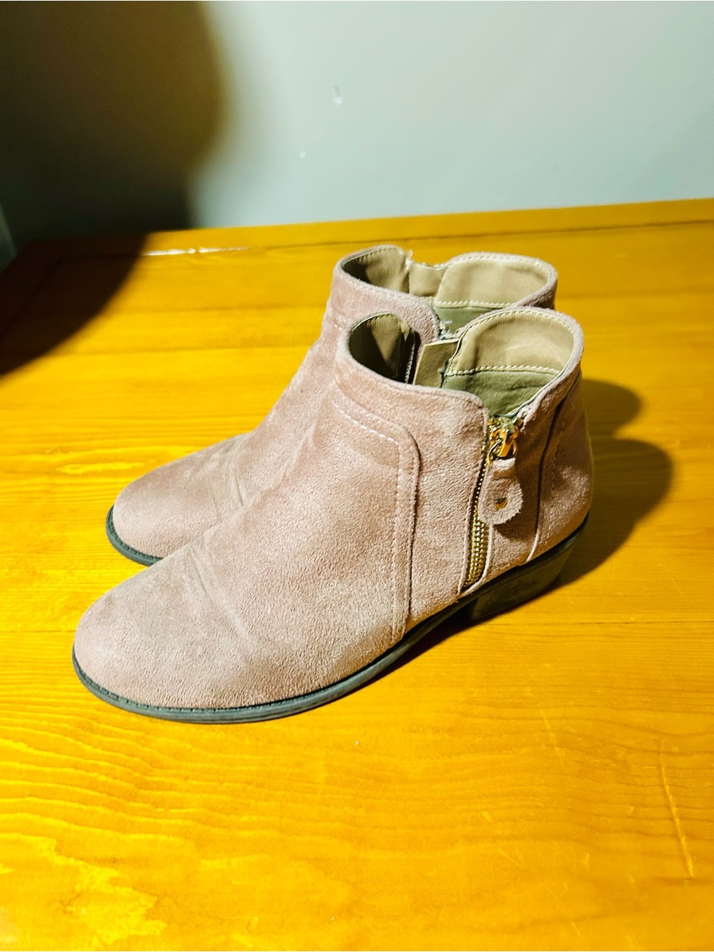 Womens Ankle Boots in Blush Pink - size 7